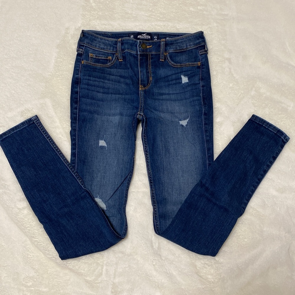 Hollister Medium Wash Mid Rise Skinny Jeans Size 24 or 0